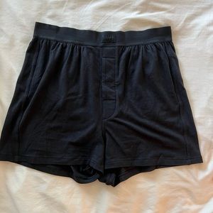 🎬Skims onyx loose boyfriend shorts🎬